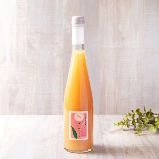 写真：あら川の桃60%果汁入りドリンク500ml